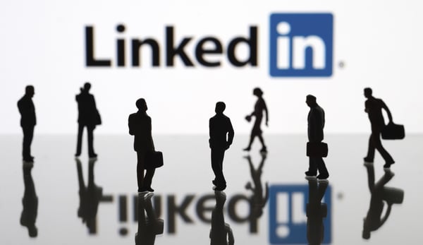 Optimización perfil LinkedIn corporativo