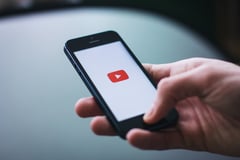 Tarjetas de YouTube: qué son, tipos y cómo incluirlas en tus vídeos